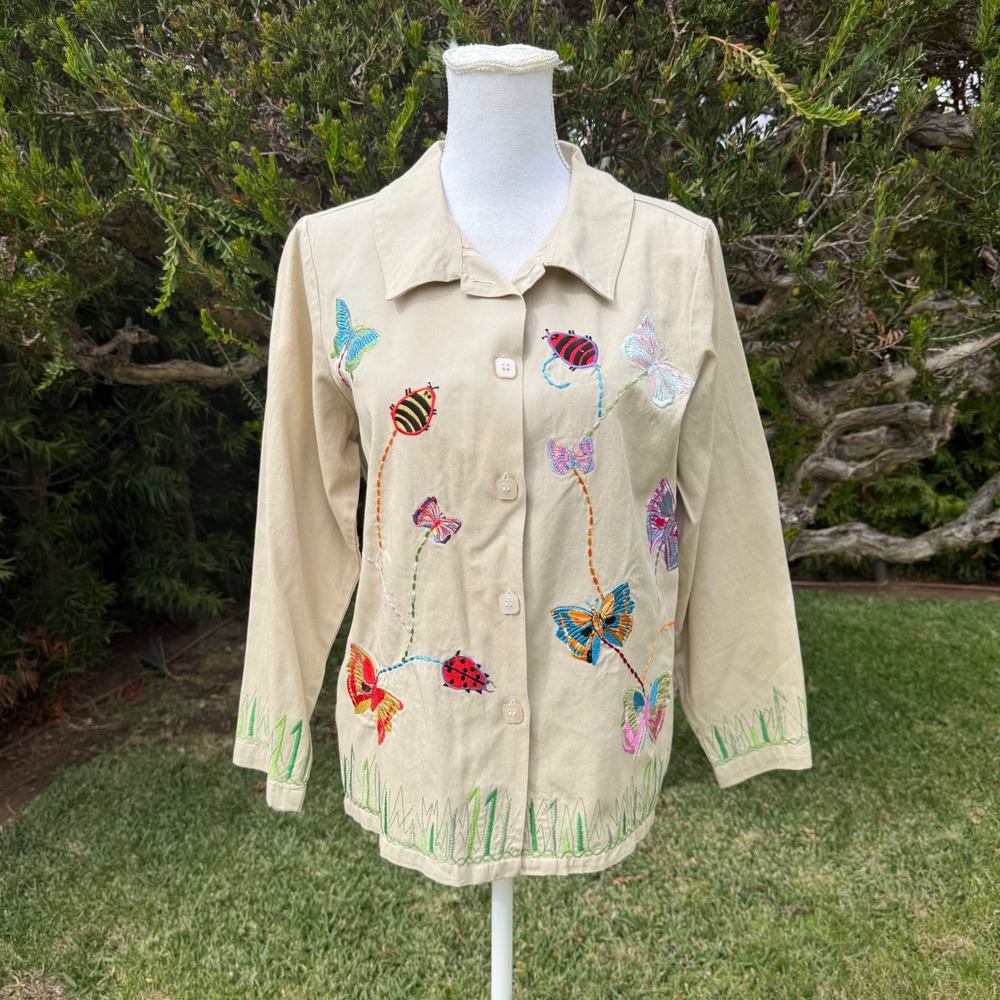 Willow Ridge Womens Petite Medium Tan Cotton Embroidered Butterfly Ladybug Shirt